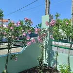 Апартаменты Lovely On The Айя-Анна